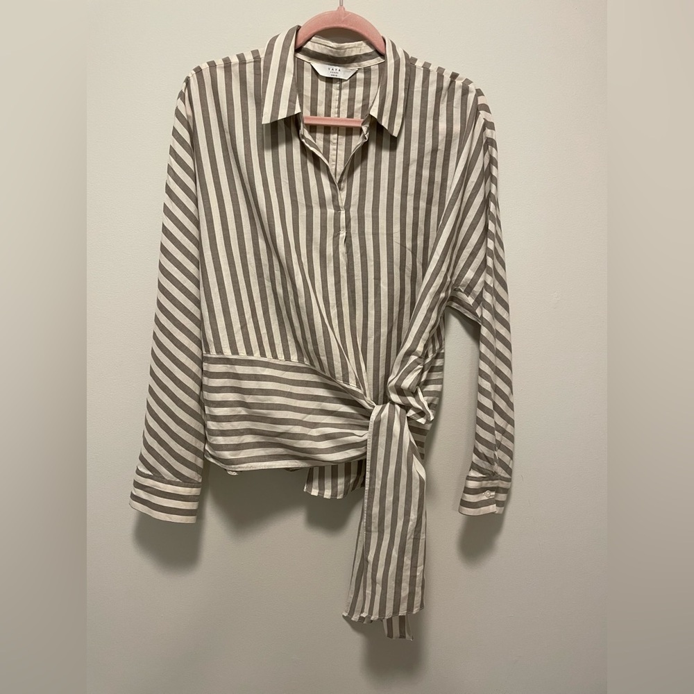 Euc Yaya blouse